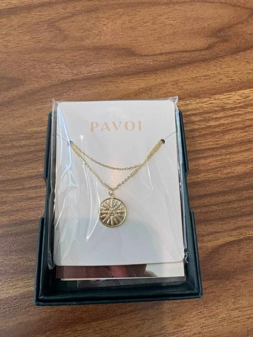 ✨ NIB PAVOI Layered Sunburst Medallion Necklace ✨